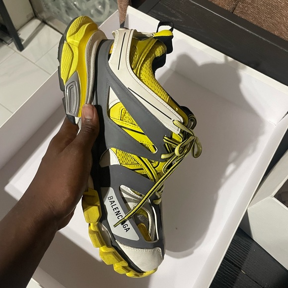 Barely worn, authentic and negociable  prices - Picture 4 of 4